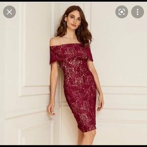Le chateau lace dress. NWT - size small.